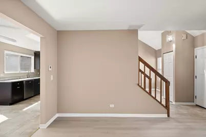 371 Le Parc Circle, Buffalo Grove, IL 60089 - Photo 6