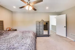 8842 S Talman Ave, Evergreen Park, IL 60805 - Photo 18