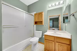 21246 W Crimson Ct, Plainfield, IL 60544 - Photo 14