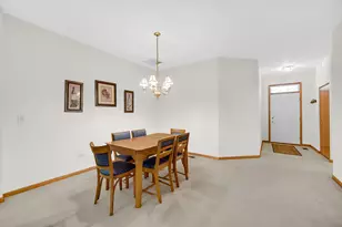 21246 W Crimson Ct, Plainfield, IL 60544 - Photo 4