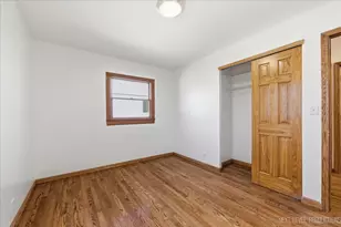 1717 S 5th Pl, Saint Charles, IL 60174 - Photo 14