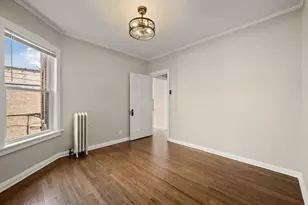 4941 N Lester Ave, Chicago, IL 60630 - Photo 10