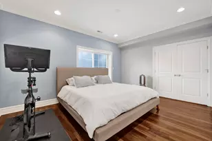 1625 W Catalpa Ave, Chicago, IL 60640 - Photo 14