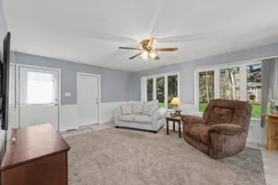 248 E Fremont St, Bement, IL 61813 - Photo 12