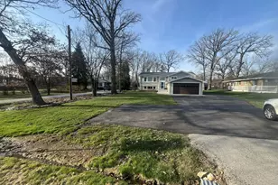 347 W Francis Rd, New Lenox, IL 60451 - Photo 1