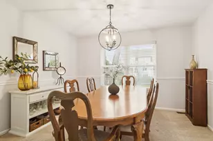 1172 Hummingbird Ln, Grayslake, IL 60030 - Photo 8