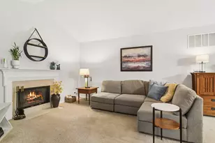 1172 Hummingbird Ln, Grayslake, IL 60030 - Photo 14