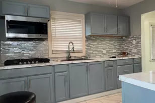 93 E 151st St, Harvey, IL 60426 - Photo 16