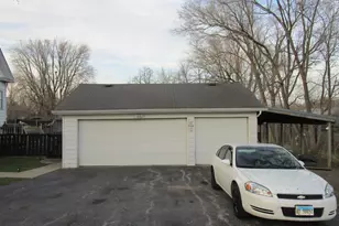 300 N Wolf St, Odell, IL 60460 - Photo 4