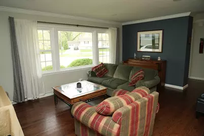 211 Sandalwood Drive, Naperville, IL 60540 - Photo 10