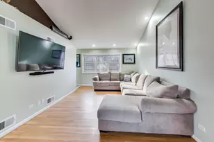 5010 Palm St, McHenry, IL 60051 - Photo 6