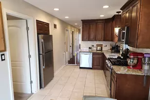 11134 S Sawyer Ave, Chicago, IL 60655 - Photo 10