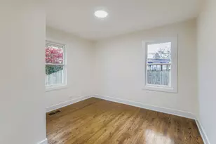 6755 Maple Ct, Bridgeview, IL 60455 - Photo 10