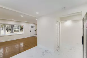 6755 Maple Ct, Bridgeview, IL 60455 - Photo 12