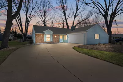 4 Barclay Court, Montgomery, IL 60538 - Photo 1