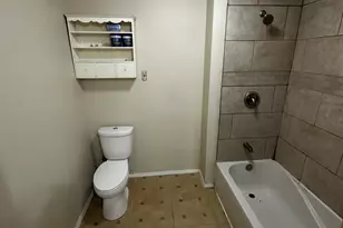 435 S Poplar Ave, Kankakee, IL 60901 - Photo 12