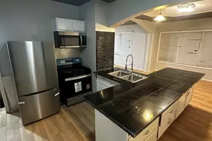 435 S Poplar Ave, Kankakee, IL 60901 - Photo 6