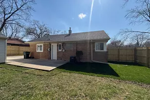 320 Minocqua St, Park Forest, IL 60466 - Photo 24