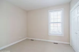 215 S Evergreen Ave, Arlington Heights, IL 60005 - Photo 8