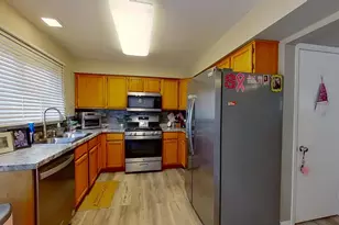 772 Colorado Ct, Carol Stream, IL 60188 - Photo 8