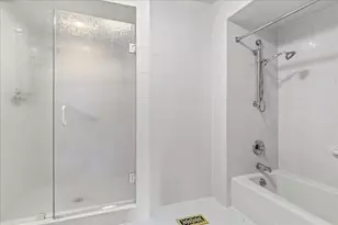 4319 Phyllis Dr, Northbrook, IL 60062 - Photo 16