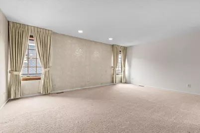 4319 Phyllis Drive, Northbrook, IL 60062 - Photo 12
