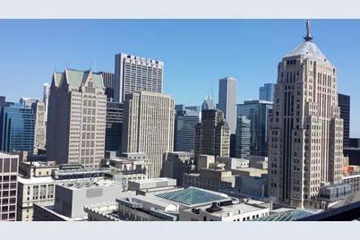 235 W Van Buren Street #3422, Chicago, IL 60607 - Photo 2