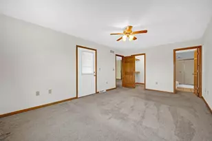 109 E Lake Ct, Atlanta, IL 61723 - Photo 14