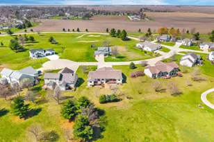 109 E Lake Ct, Atlanta, IL 61723 - Photo 42