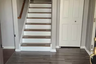 27W736 N Meadowview Dr, Winfield, IL 60190 - Photo 6