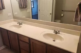 27W736 N Meadowview Dr, Winfield, IL 60190 - Photo 34