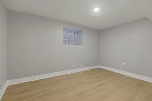 3716 N Racine Ave, Chicago, IL 60613 - Photo 10