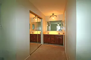 1017 Mayfair Dr, Libertyville, IL 60048 - Photo 16