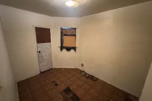 940 N Hamlin Ave, Chicago, IL 60651 - Photo 4