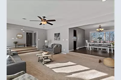 8210 Ridgewood Road, Rock Island, IL 61201 - Photo 16