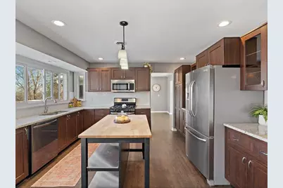 8210 Ridgewood Road, Rock Island, IL 61201 - Photo 30