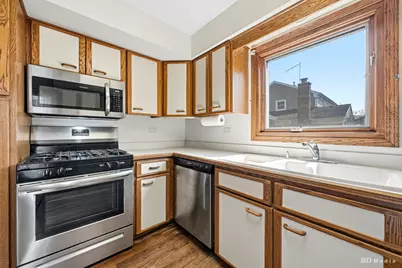 201 N River Road, Naperville, IL 60540 - Photo 10