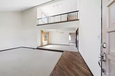 201 N River Road, Naperville, IL 60540 - Photo 4