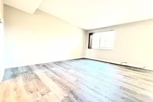 747 Cove Ct, Bartlett, IL 60103 - Photo 6