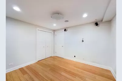 632 W Barry Avenue #GS, Chicago, IL 60657 - Photo 8