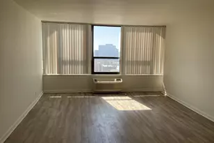 5100 N Marine Dr, Chicago, IL 60640 - Photo 4