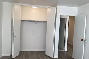 5100 N Marine Dr, Chicago, IL 60640 - Photo 8