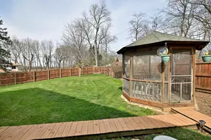 37W208 Olwin Dr, Elgin, IL 60124 - Photo 36