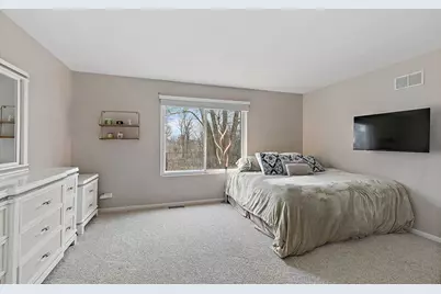 2611 Stanton Circle, Lake in the Hills, IL 60156 - Photo 12