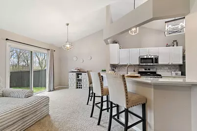 2611 Stanton Circle, Lake in the Hills, IL 60156 - Photo 6