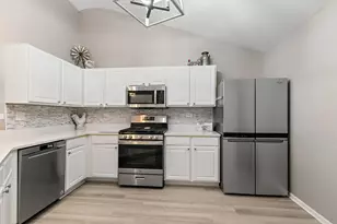 2611 Stanton Cir, Lake in the Hills, IL 60156 - Photo 8