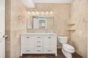 842 W Belle Plaine Ave, Chicago, IL 60613 - Photo 12