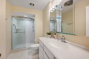 1 N Dee Rd, Park Ridge, IL 60068 - Photo 18