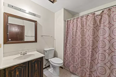 62 E Fox Hill Drive, Buffalo Grove, IL 60089 - Photo 18