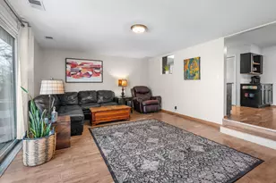 933 N Midlothian Rd, Mundelein, IL 60060 - Photo 6